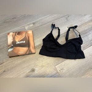 SKIMS Kim Kardashian sculpting bralette medium  new with tags
